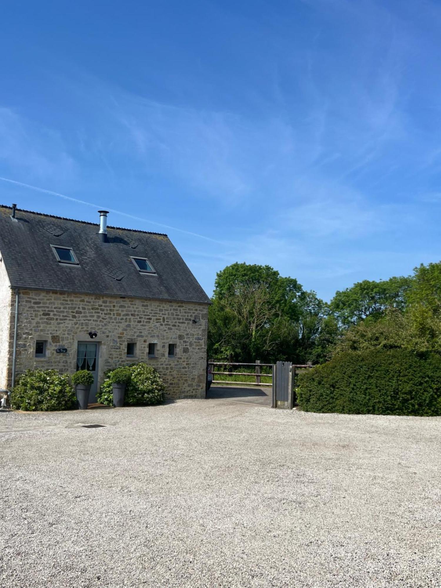 La Forge, gîte familial,à Sainte Mère Eglise Sainte-Mere-Eglise Exterior foto