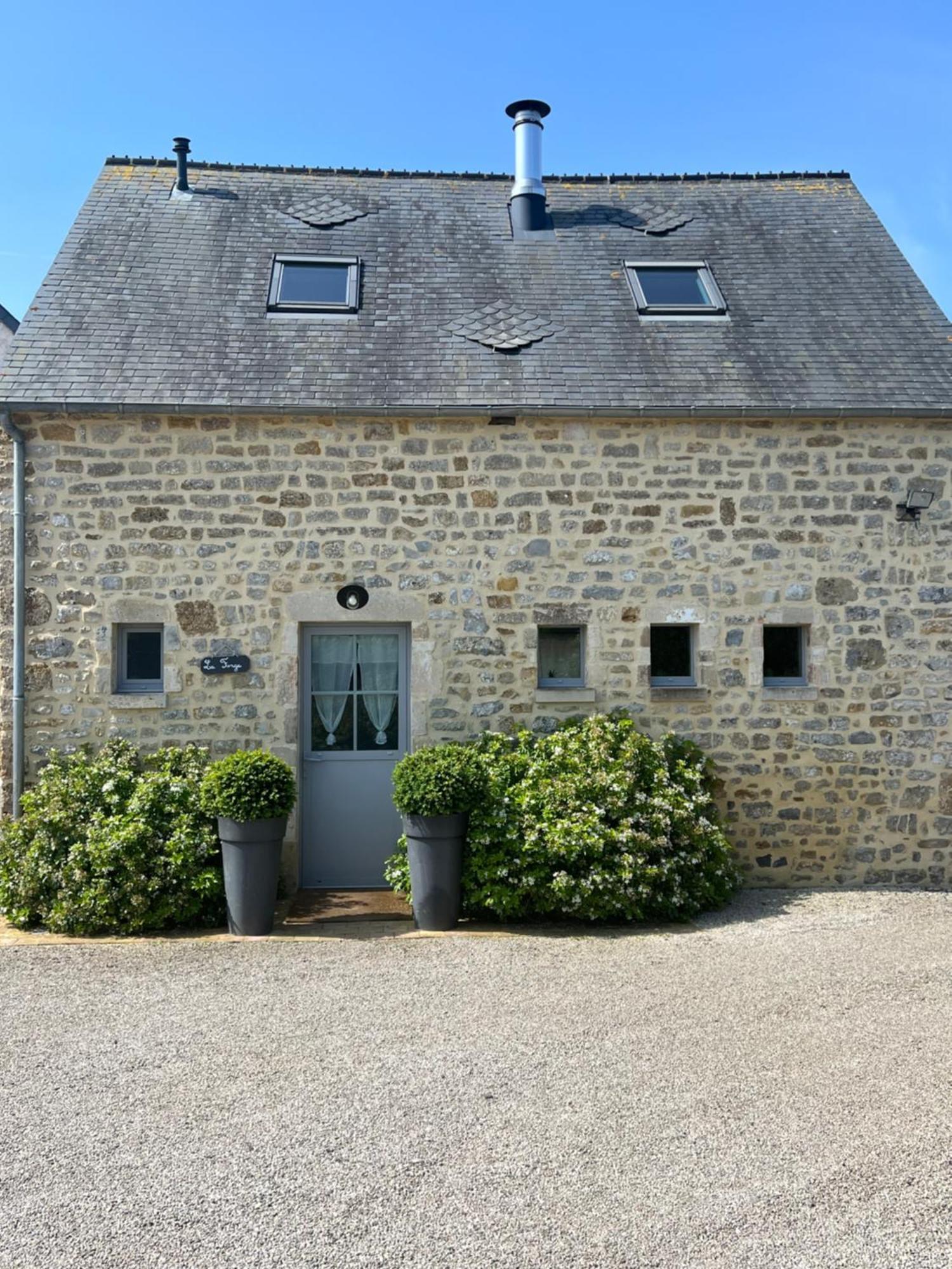 La Forge, gîte familial,à Sainte Mère Eglise Sainte-Mere-Eglise Exterior foto